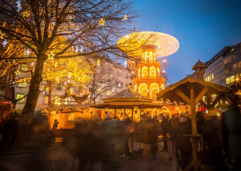 De kerstmarkt in München - Kerstpiramide