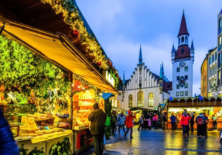 kerstmarkt in münchen - duitsland